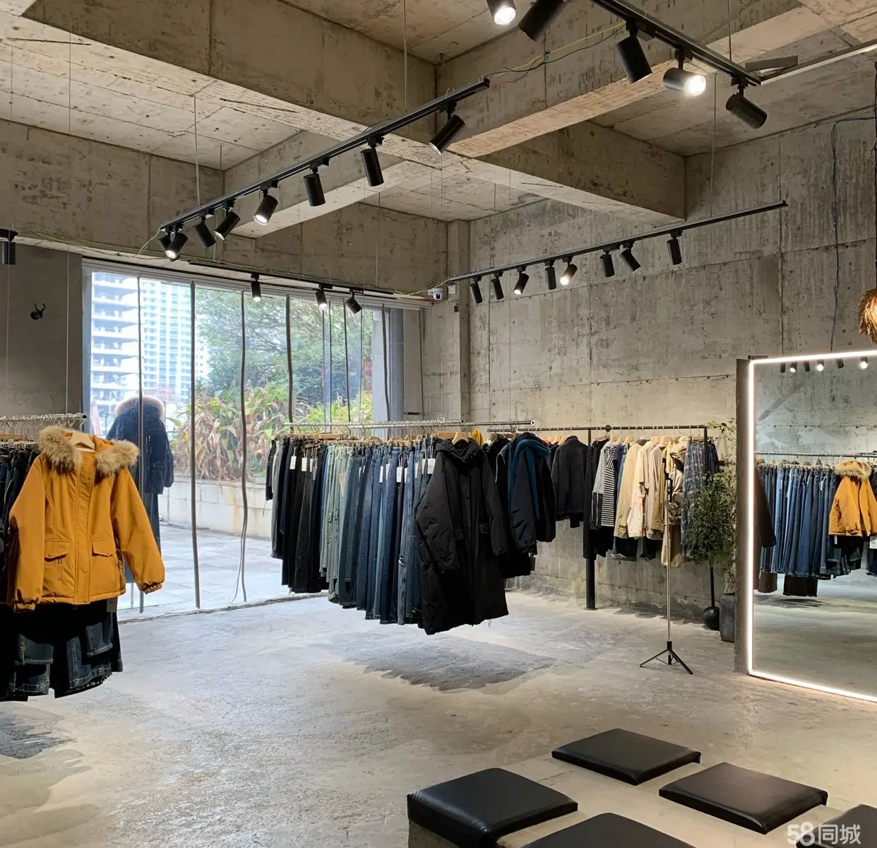 （转让）整体转，租金便宜，门面大，老顾客多